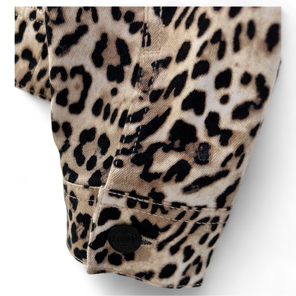 Chico’s Animal Print Denim Jacket Size 00 (0-2) EUC - Picture 4 of 6